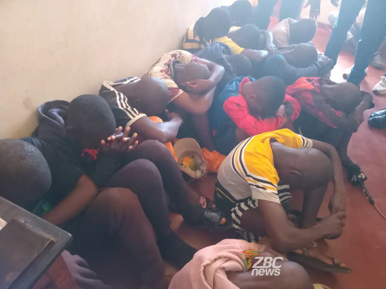 Children Aged 12 To 16 Arrested For US$10,000 Housebreaking Spree In Bulawayo