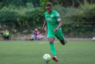 Warriors defender Shane Maroodza makes European debut